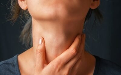 ¿Cuáles son los síntomas y factores de riesgo del cáncer de cabeza y cuello?