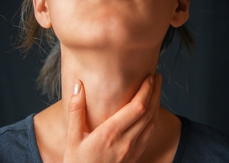 ¿Cuáles son los síntomas y factores de riesgo del cáncer de cabeza y cuello?