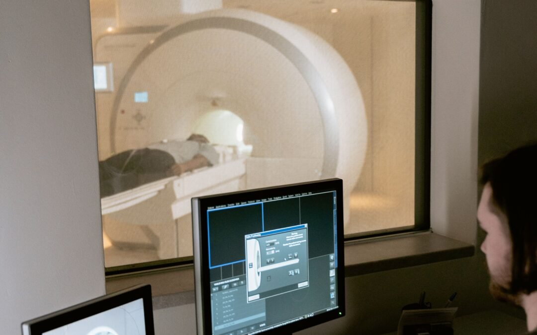 ¿Qué es la teragnosis en medicina nuclear y cómo está revolucionando el tratamiento en 2026?