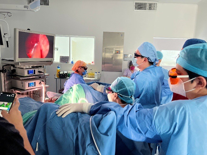ESTANDARIZACIÓN Y MENTORÍA EN CIRUGÍA UROLÓGICA DE ALTA COMPLEJIDAD: EL MODELO QUIRÚRGICO DE CUAMIG
